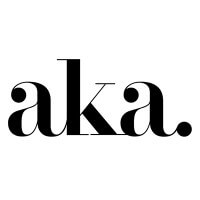 Stilisierter Text 'aka' in Schwarz.