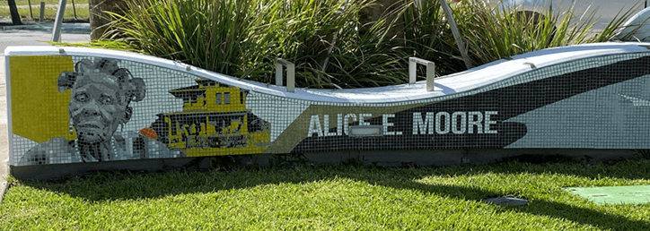 Alice Moore memoria mosaic