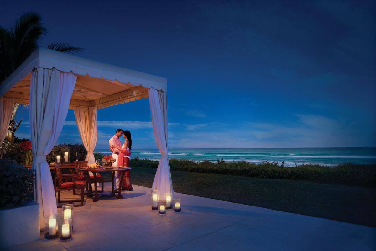 Romantic cabana moment, Four Seasons Resort Palm Beach