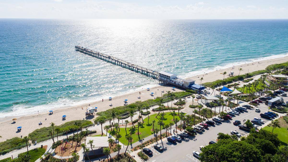 Aerial view of Lake Worth Pier
