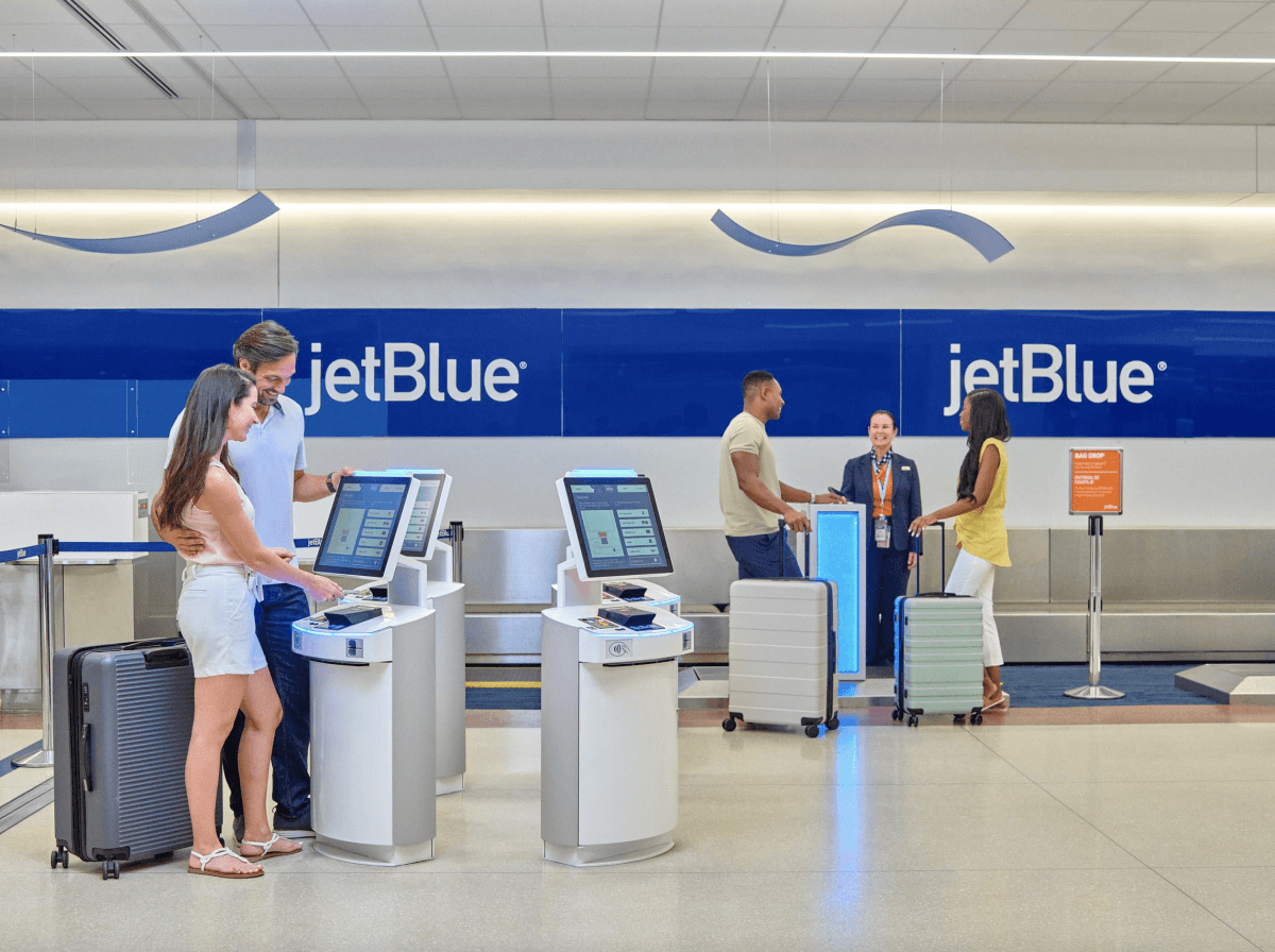 JetBlue self check-in at PBI