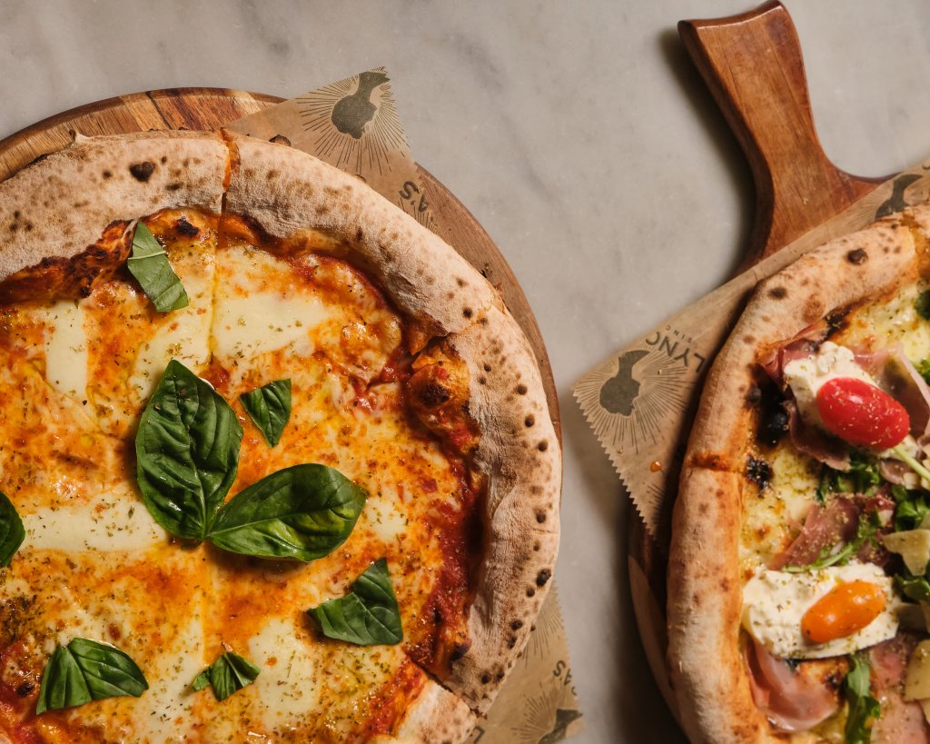 Dos pizzas