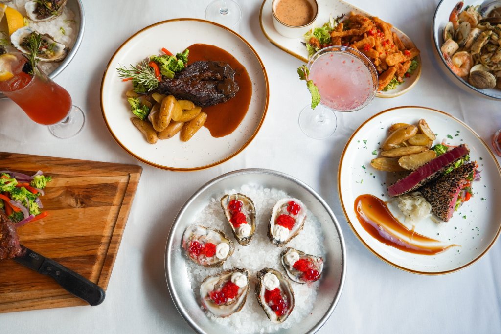 Stringer's Tavern & Oyster Bar food spread