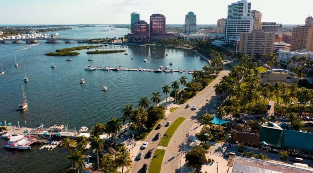 Vue aérienne du front de mer de West Palm Beach
