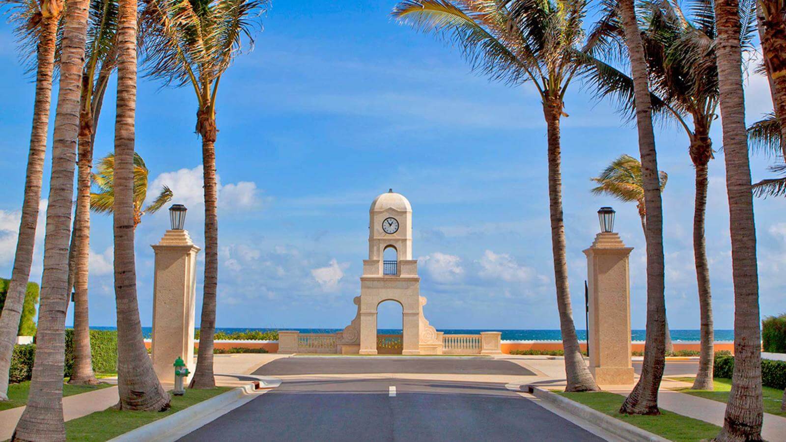 Worth Avenue in Palm Beach - Tours and Activities