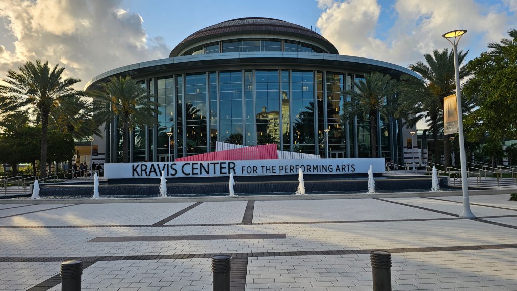 Front building of the Kravis Center
