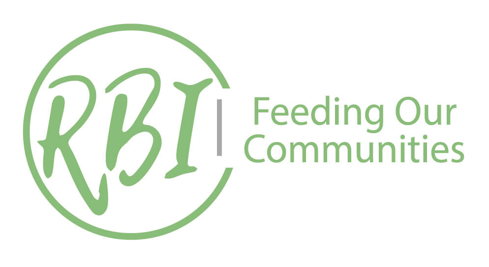 Das Logo von „RBI Feeding Our Communities“ in hellgrüner Schrift